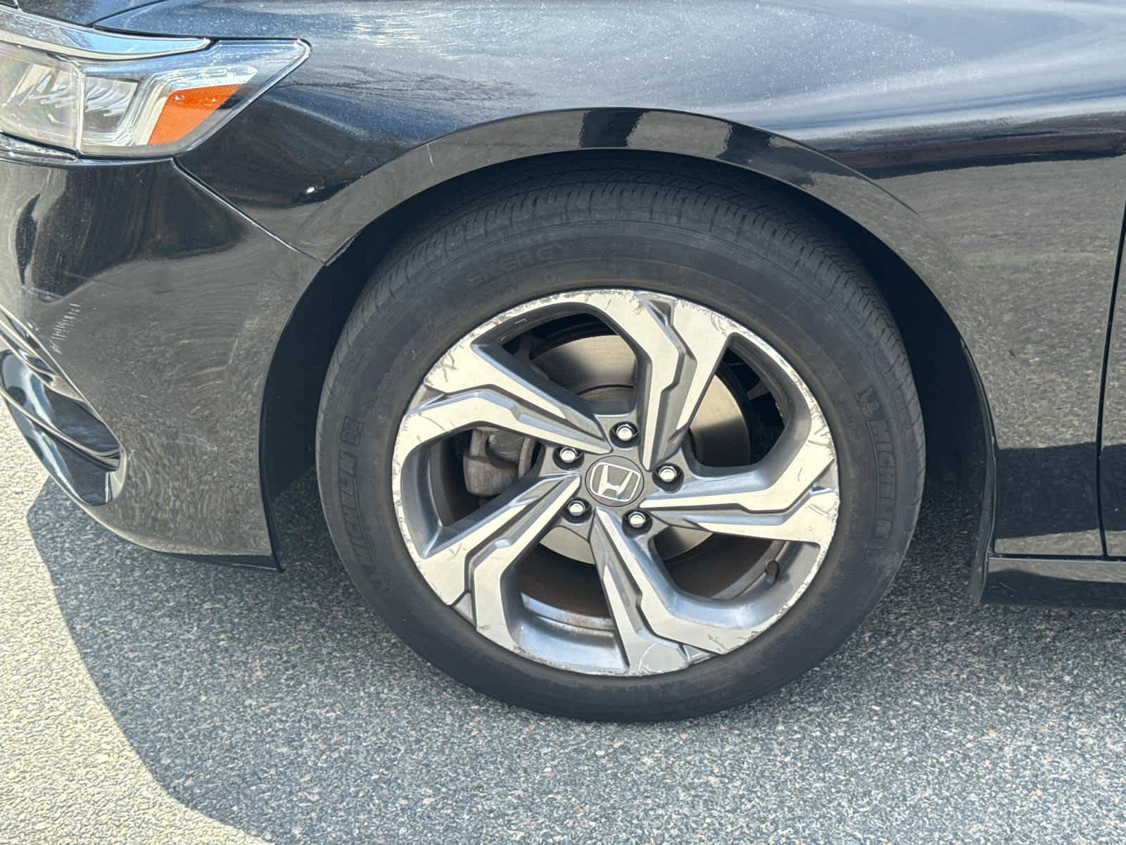 Used 2020 Honda Accord EX image 11