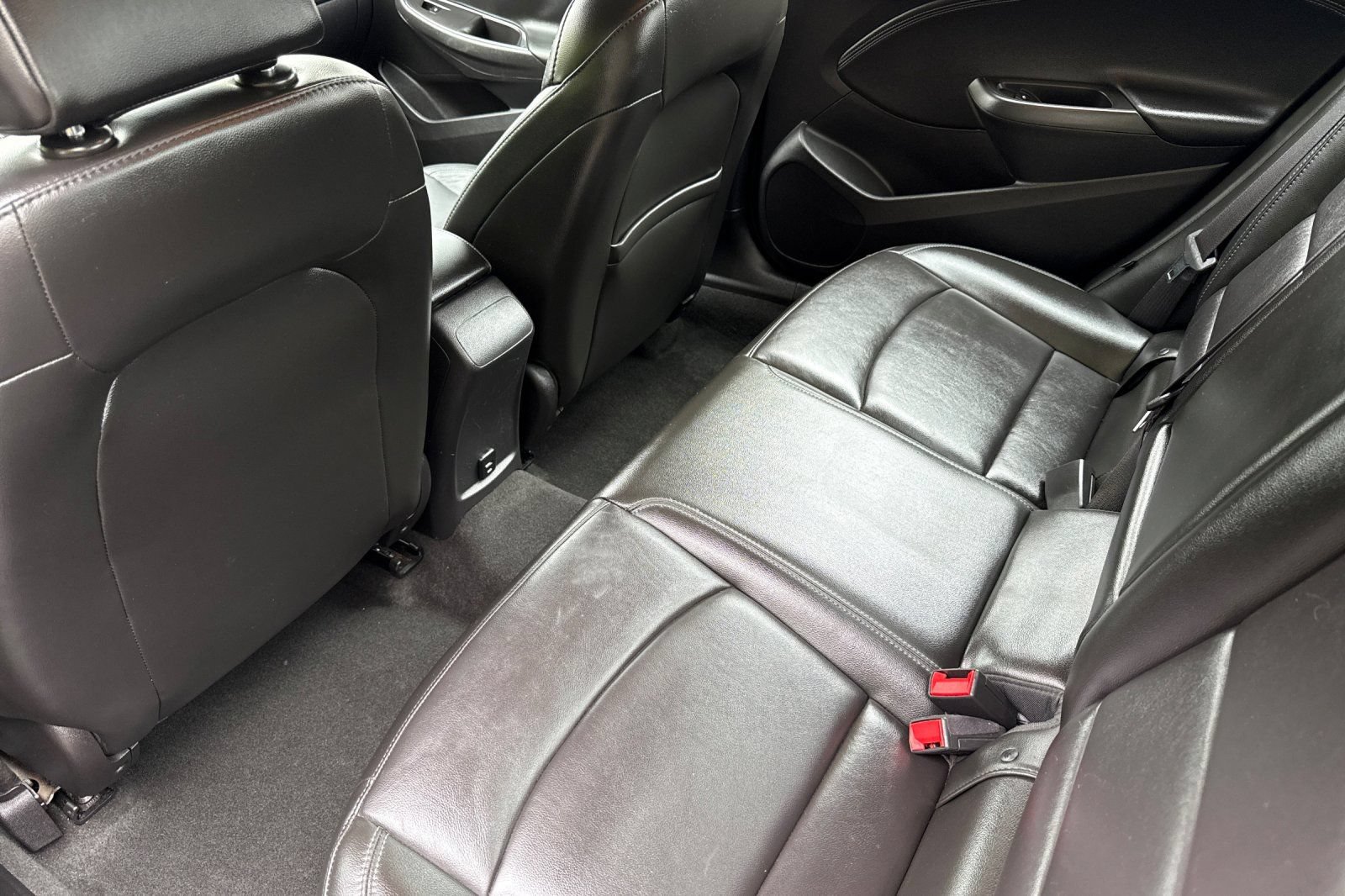 Used 2017 Chevrolet Cruze Premier FWD image 12
