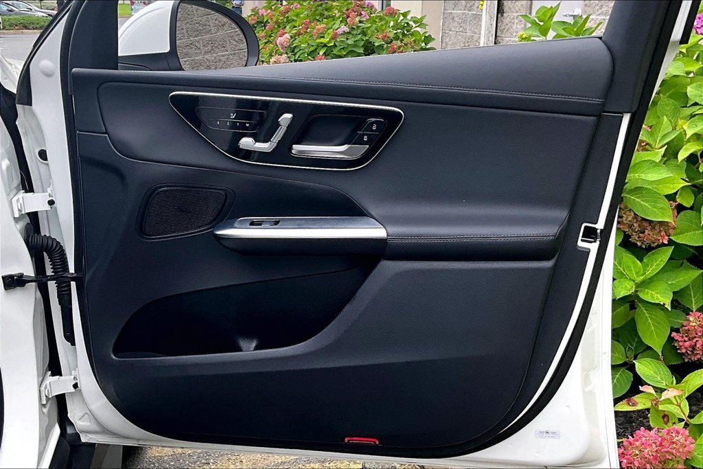 Certified 2025 Mercedes-Benz GLC 350e 4MATIC image 19