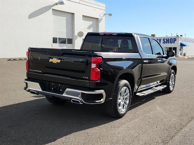 New 2026 Chevrolet Silverado 1500 LTZ w/ LTZ Premium Package AWD/4WD image 3