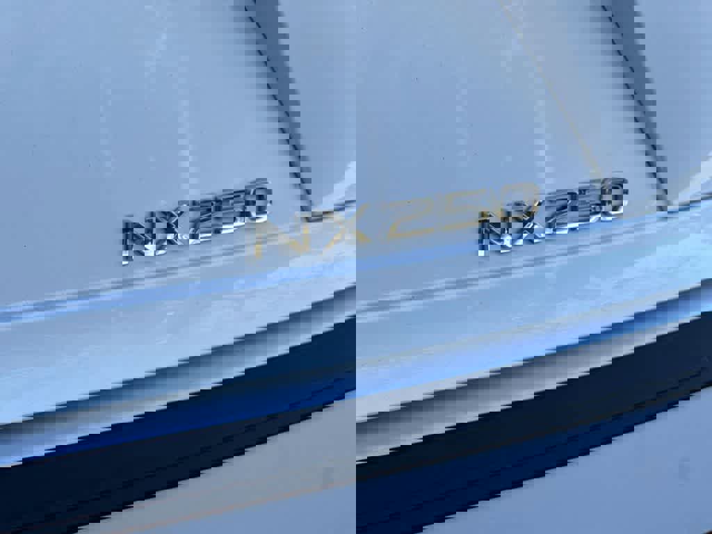 Used 2022 Lexus NX 250 FWD w/ Towing Package (2000 Lbs) image 10