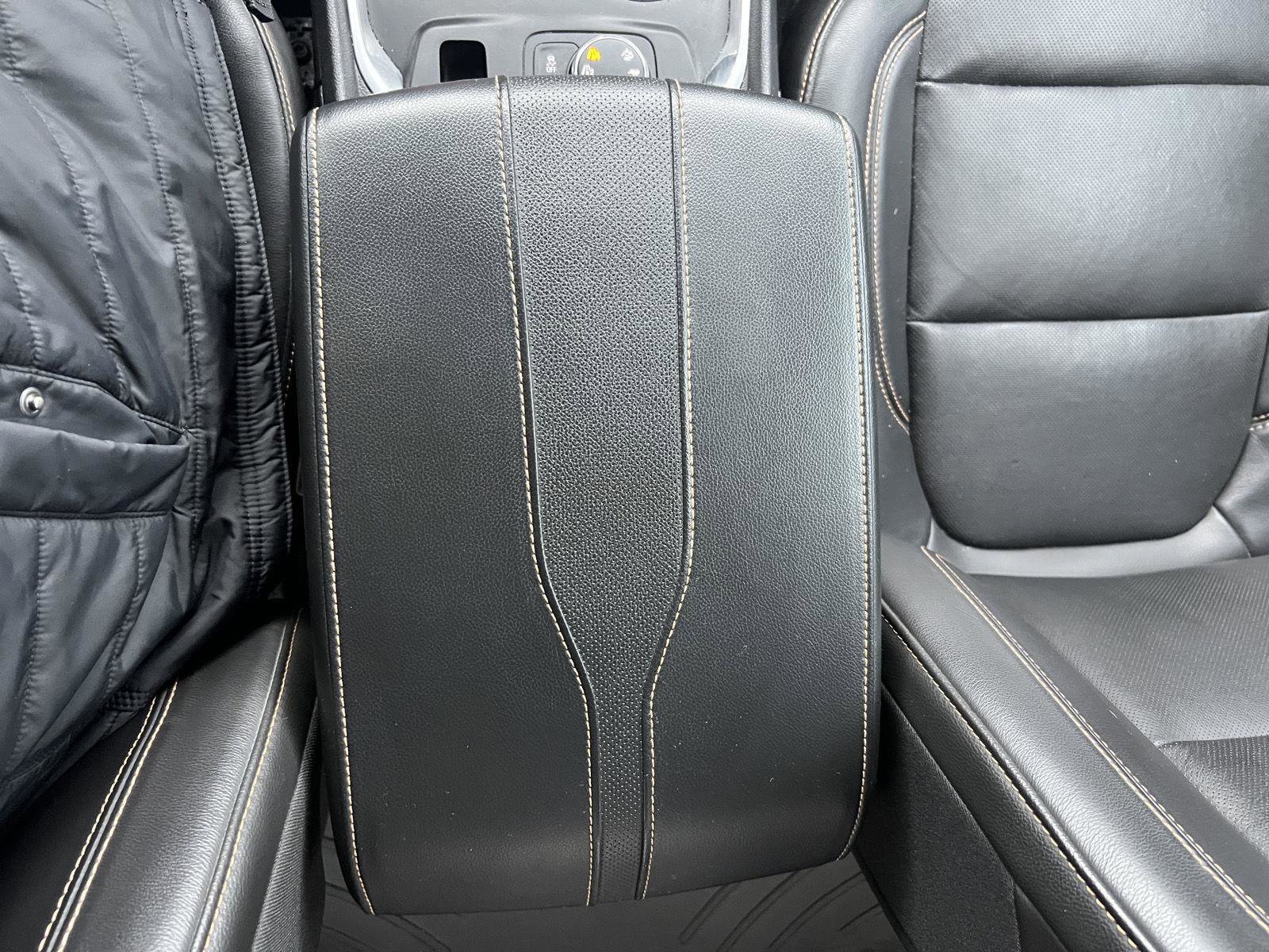 Used 2021 Chevrolet Traverse Premier image 20