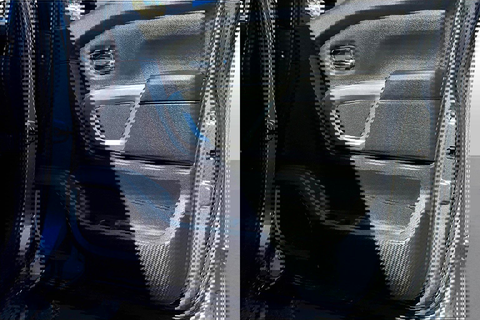 Used 2021 Nissan Titan SV w/ SV Convenience Package image 17