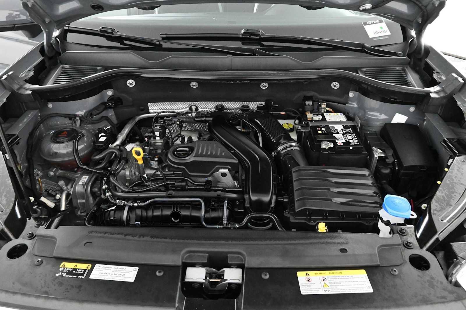 Certified 2024 Volkswagen Taos SE FWD image 29