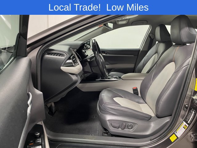Used 2020 Toyota Camry XLE FWD image 11