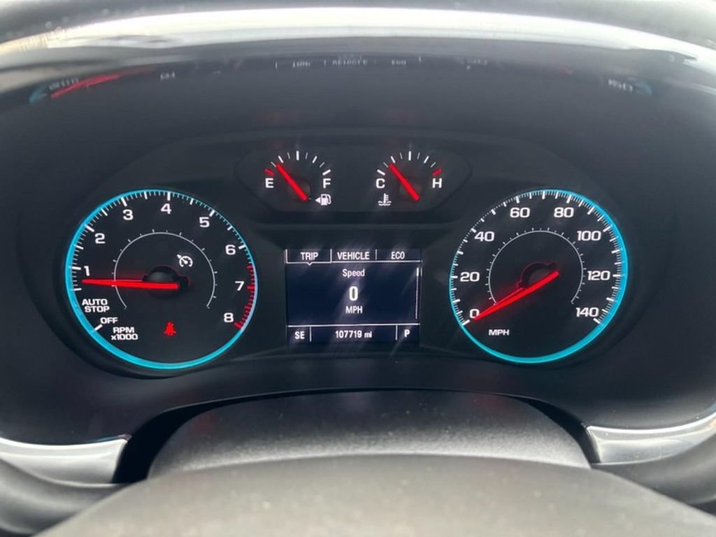 Used 2021 Chevrolet Traverse LS AWD/4WD image 21