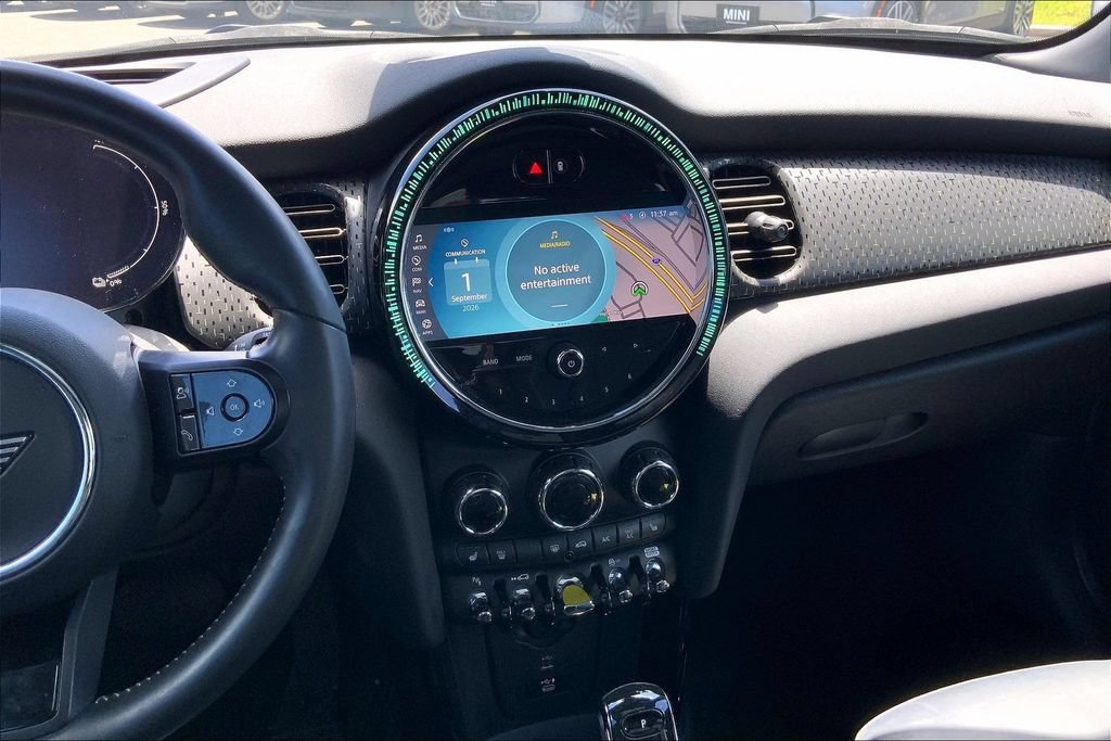 Used 2022 MINI Cooper SE FWD image 6