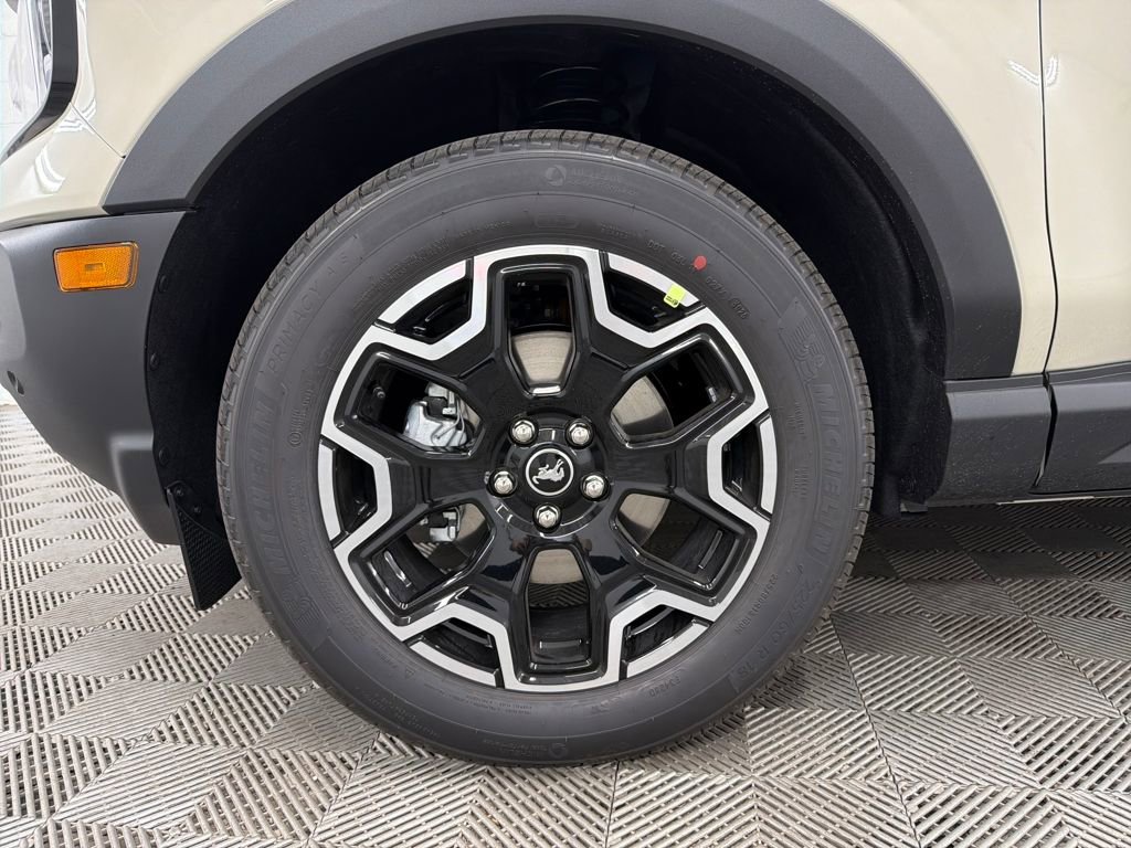 New 2025 Ford Bronco Sport Outer Banks w/ Outer Banks Tech Package+ image 13