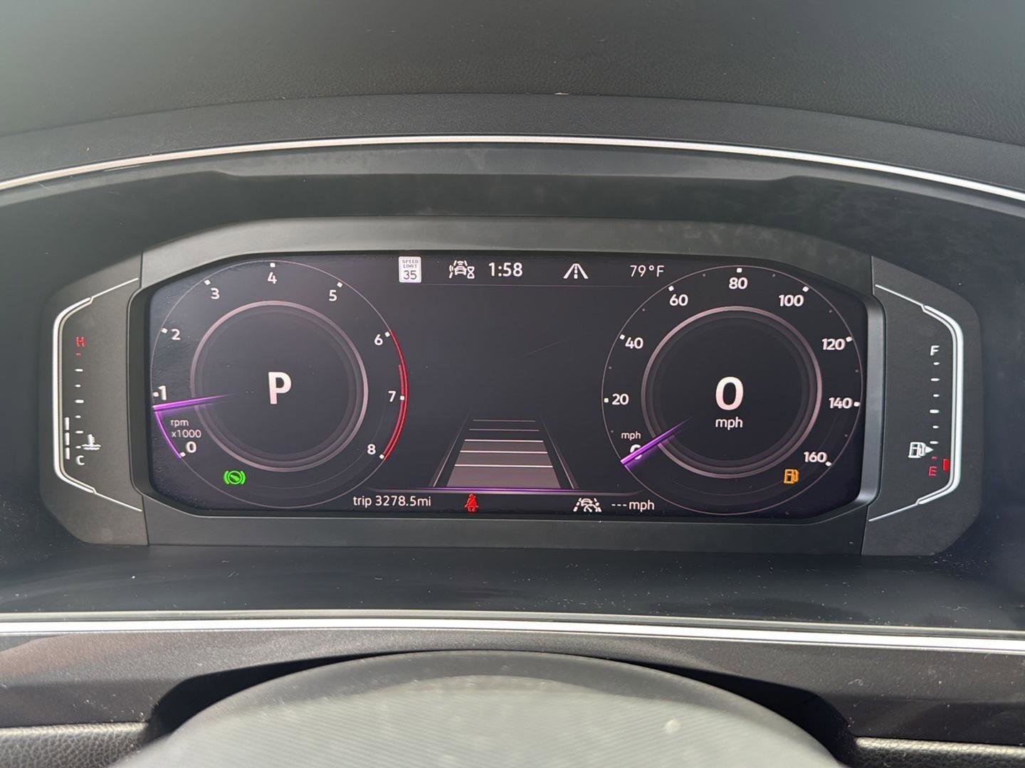 Used 2024 Volkswagen Tiguan SEL R-Line w/ MDO Package, Two-Row image 17