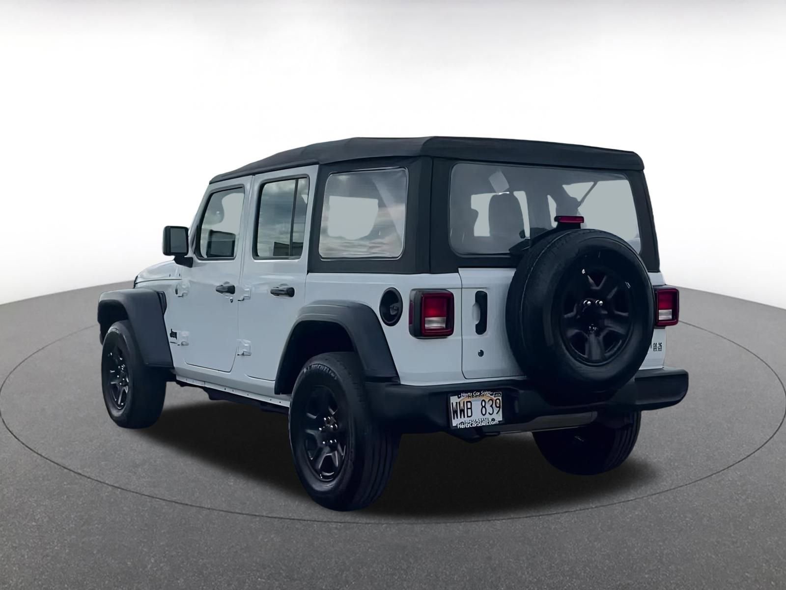 Used 2023 Jeep Wrangler Sport image 11