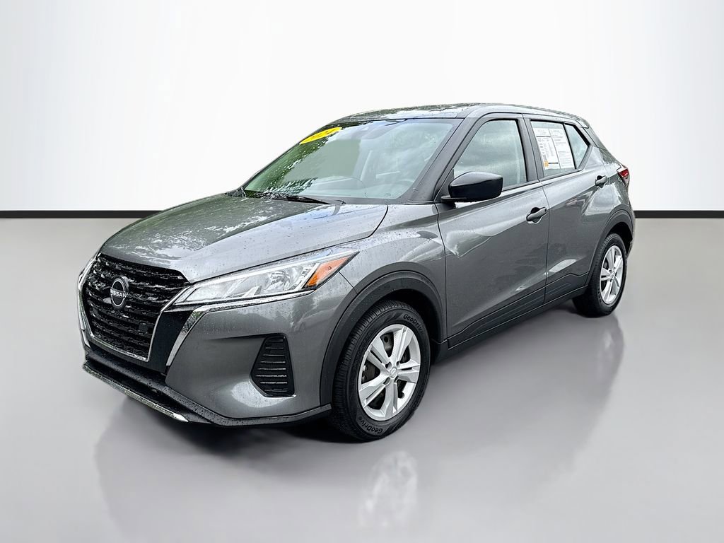 Used 2024 Nissan Kicks S FWD image 3