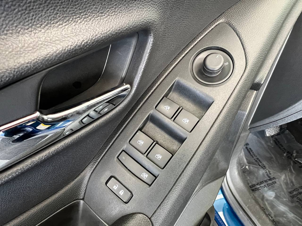 Used 2019 Chevrolet Trax LT w/ LT Convenience Package image 23