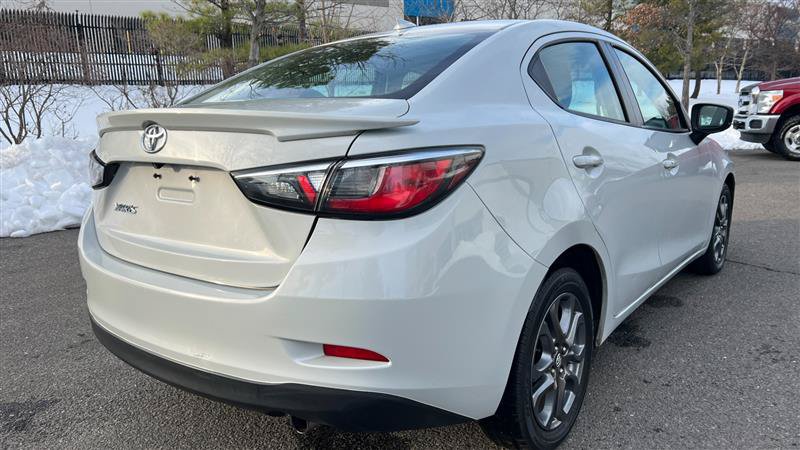 Used 2019 Toyota Yaris LE FWD image 10