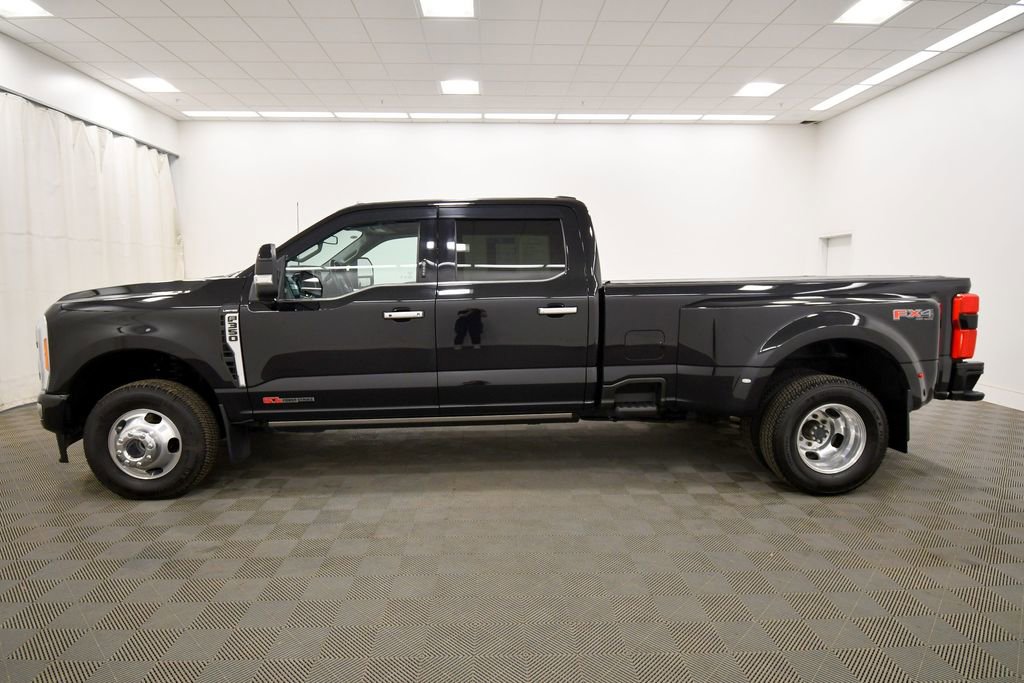 Used 2023 Ford F350 Limited w/ FX4 Off-Road Package AWD/4WD image 4