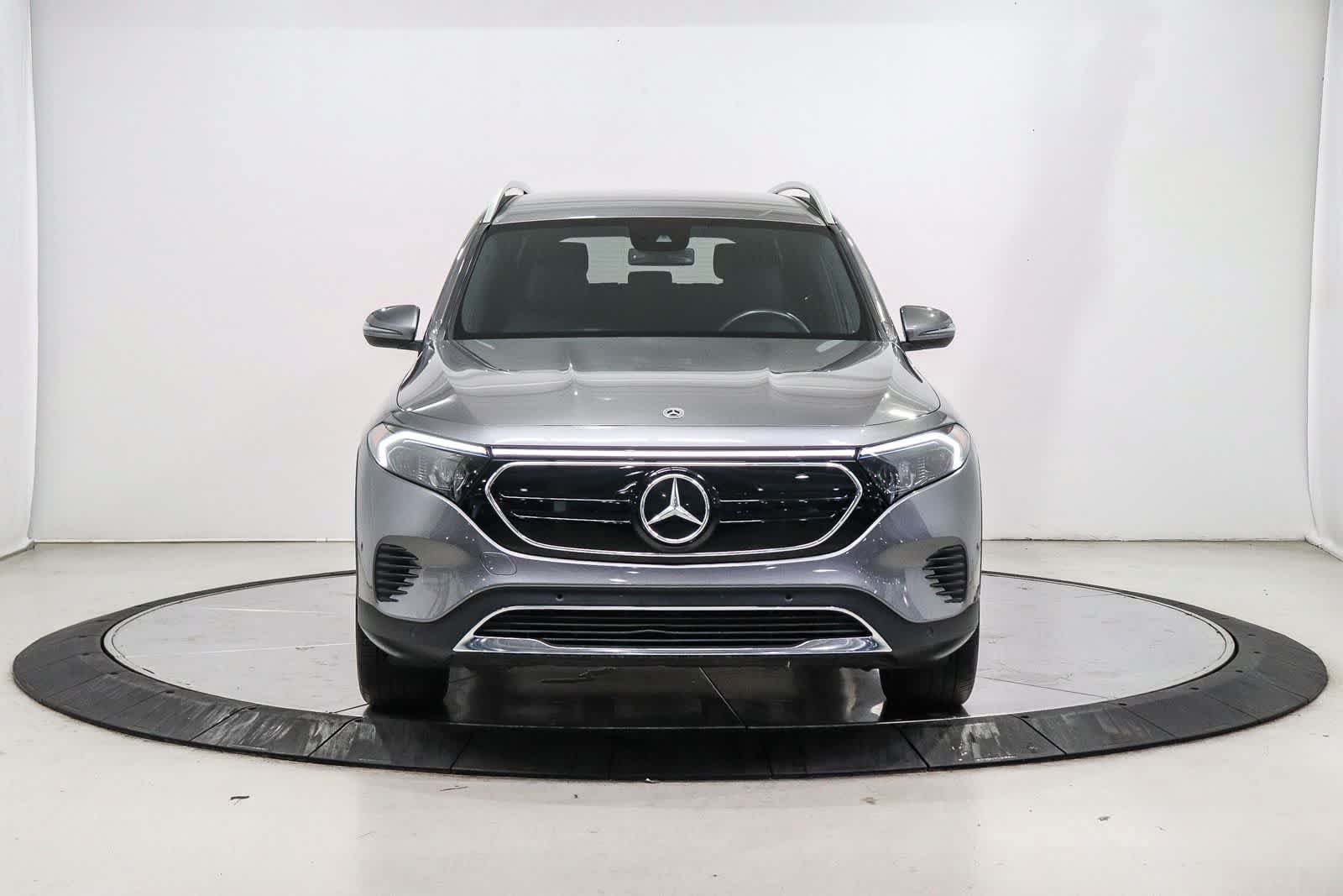 Used 2023 Mercedes-Benz EQB 300 4MATIC image 6