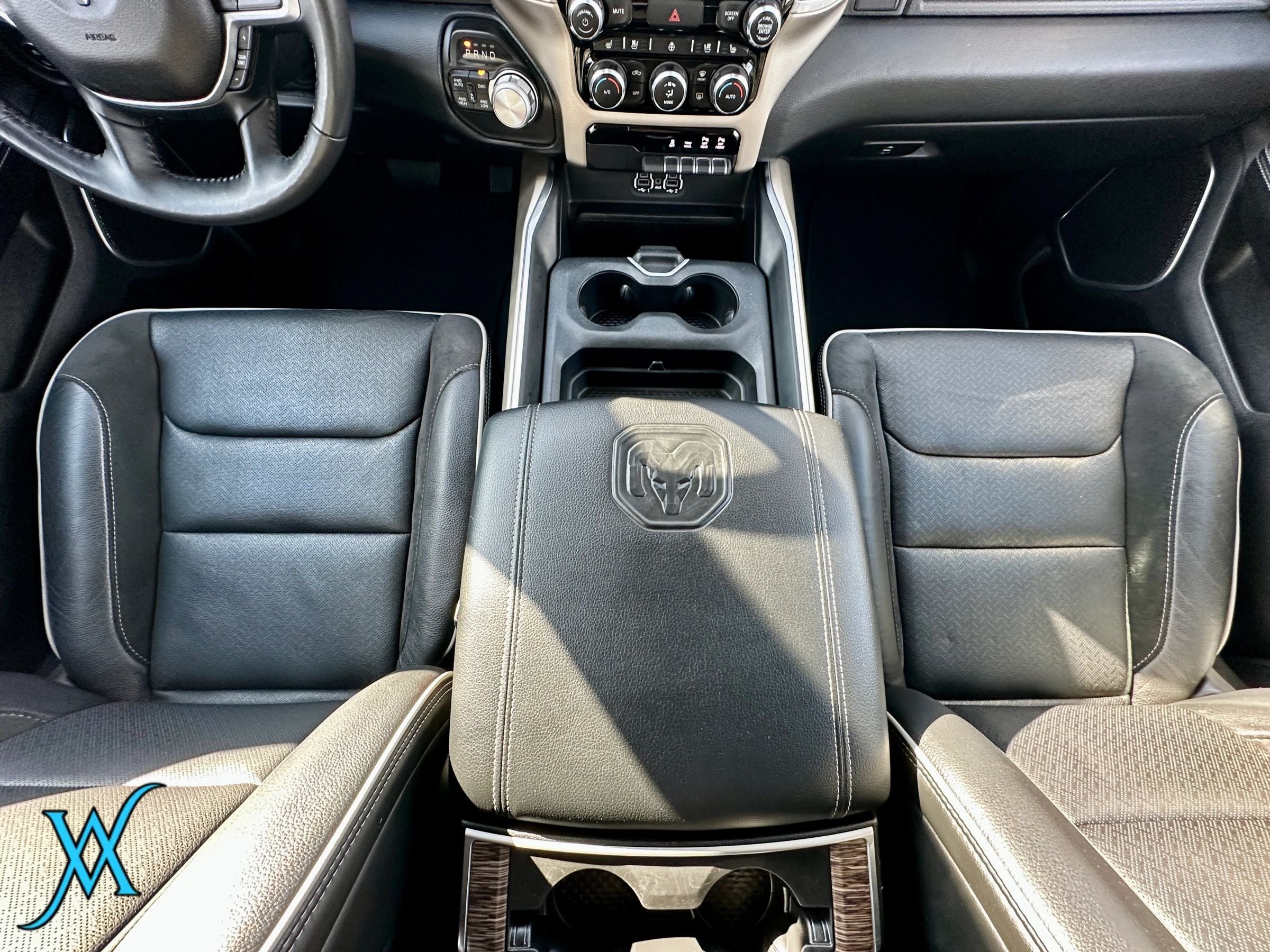 Used 2020 RAM 1500 Laramie AWD/4WD image 35