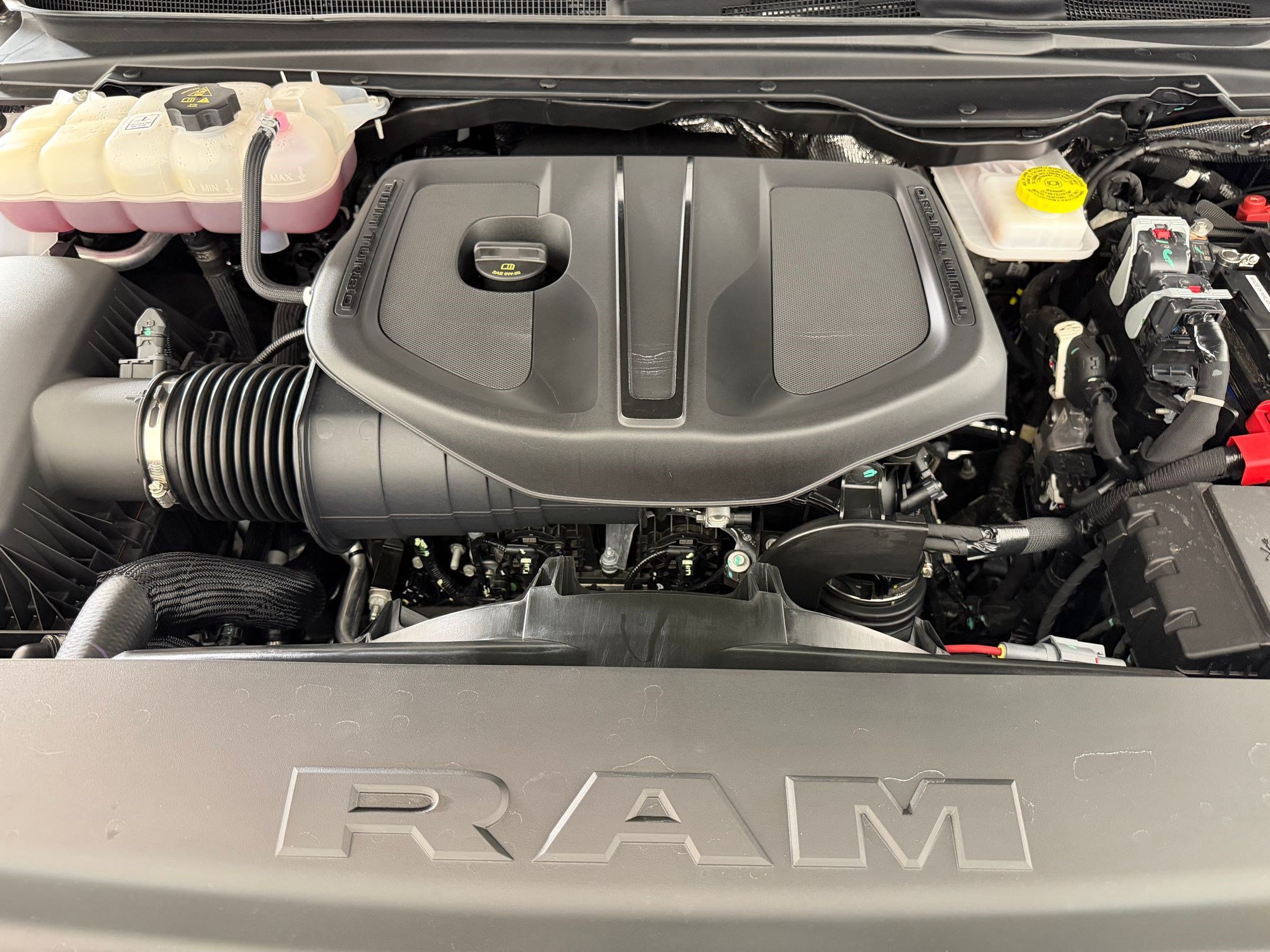 Used 2026 RAM 1500 Warlock AWD/4WD image 32