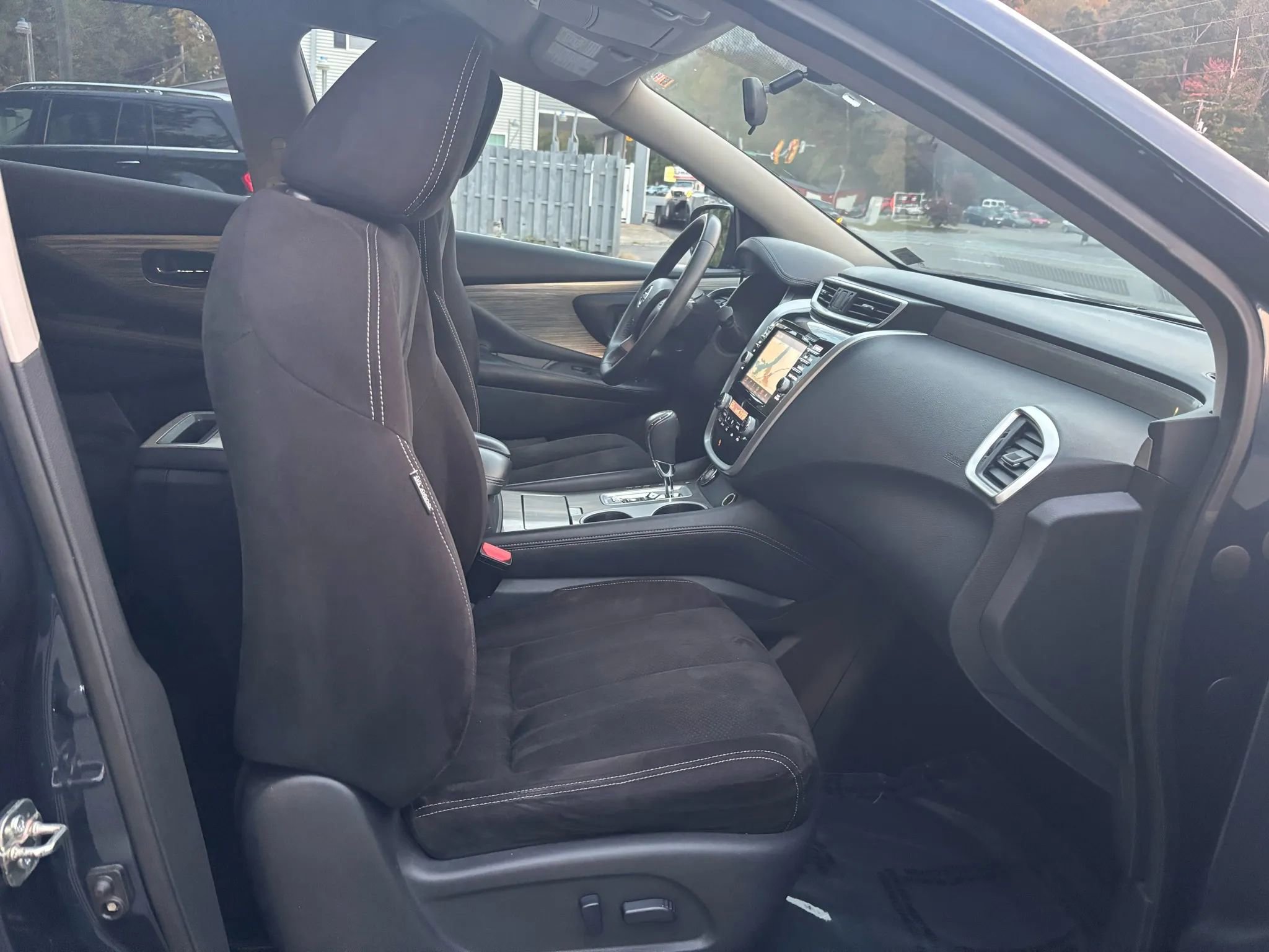 Used 2016 Nissan Murano SV image 16