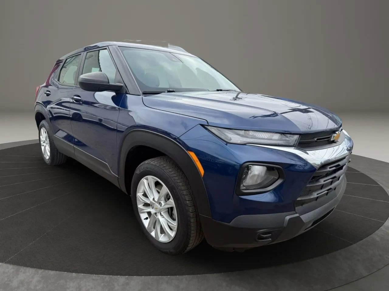 Used 2022 Chevrolet TrailBlazer LS image 3