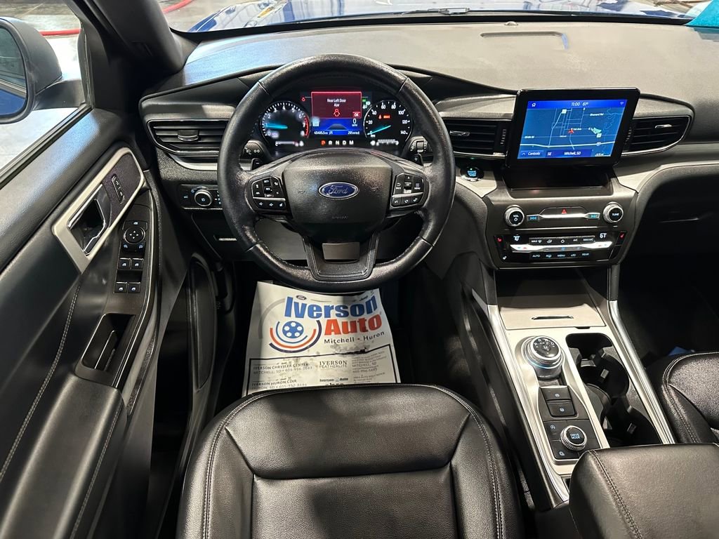 Used 2020 Ford Explorer XLT w/ Equipment Group 202A image 27