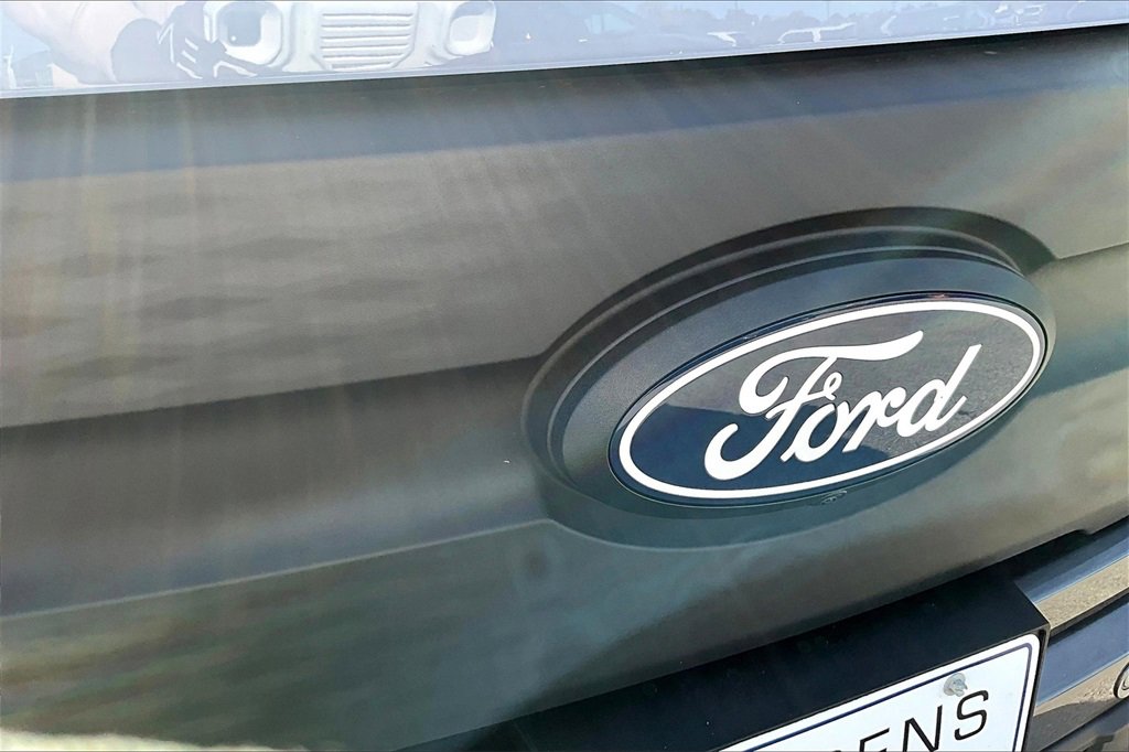 New 2025 Ford F150 Lightning Flash image 24