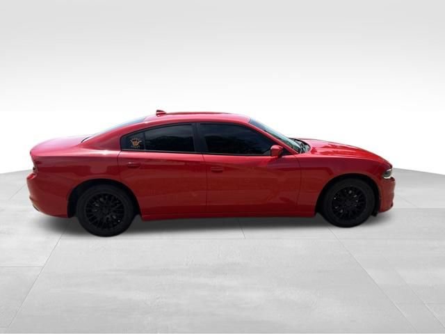 Used 2018 Dodge Charger SXT Plus RWD image 2