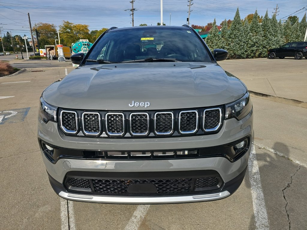 Certified 2023 Jeep Compass Limited AWD/4WD image 7