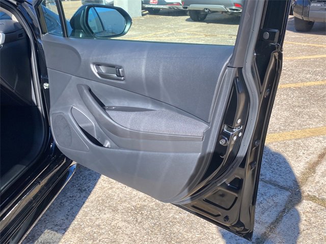 Used 2025 Toyota Corolla LE image 10