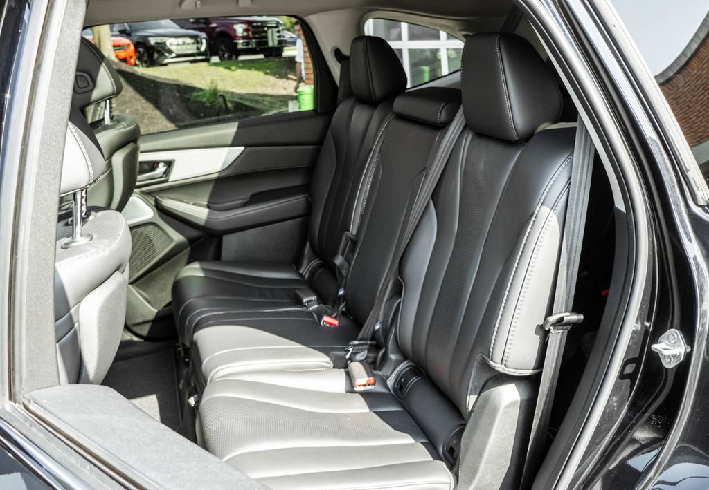 Used 2025 Acura MDX SH-AWD w/ Technology Package image 24
