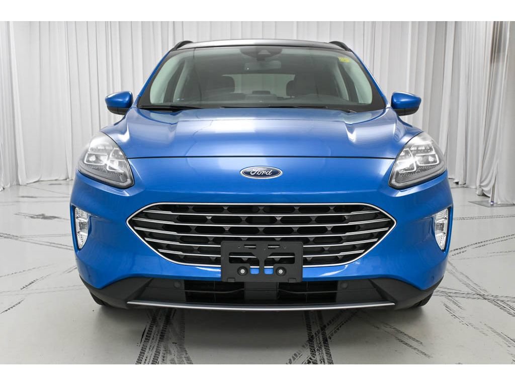 Used 2021 Ford Escape Titanium w/ Titanium Elite Package AWD/4WD image 3