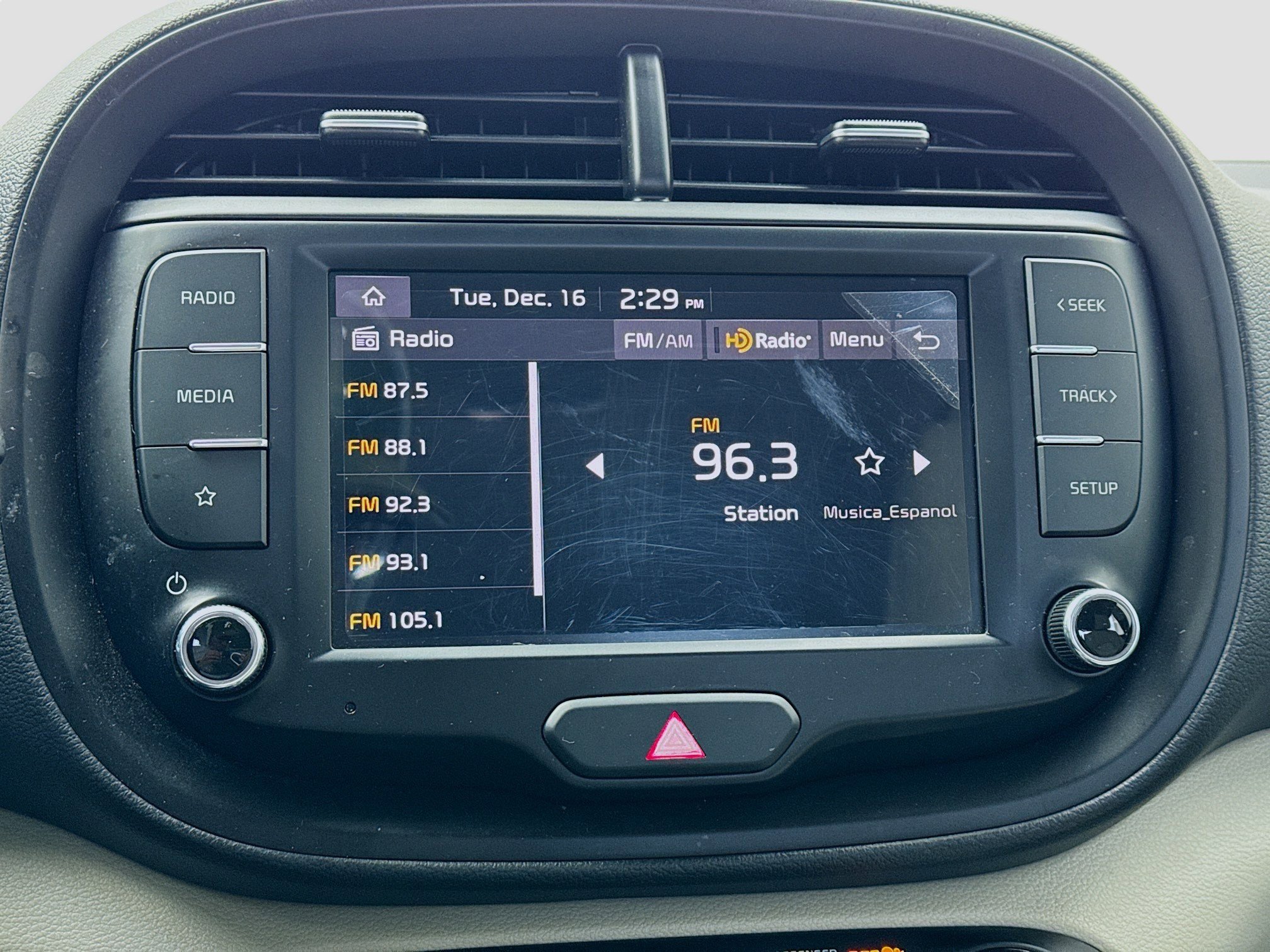 Used 2023 Kia Soul LX image 11