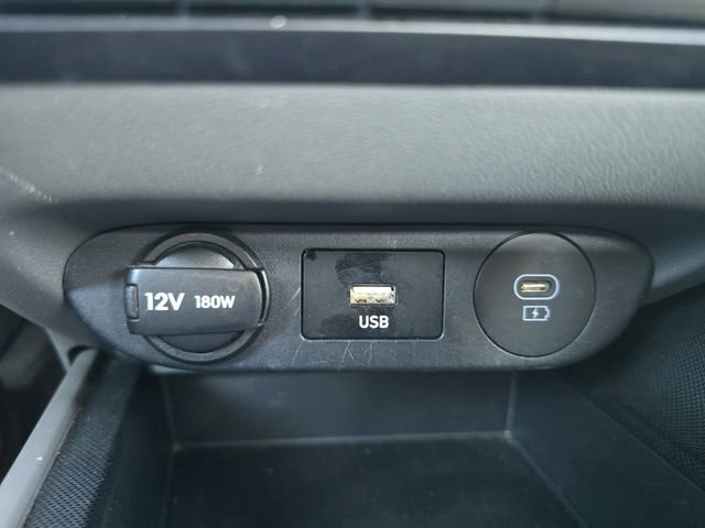 Used 2024 Hyundai Elantra SEL FWD image 6