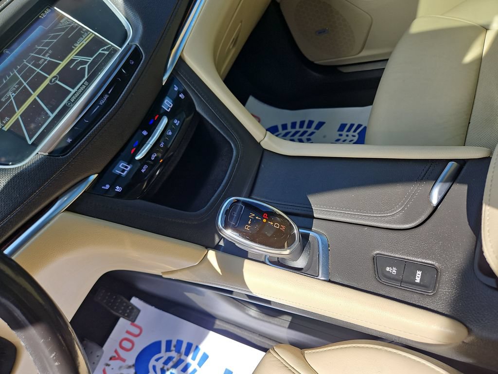 Used 2018 Cadillac XT5 Premium Luxury w/ Driver Assist Package FWD image 24