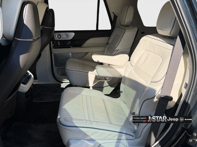 Used 2024 Lincoln Navigator Black Label AWD/4WD image 14