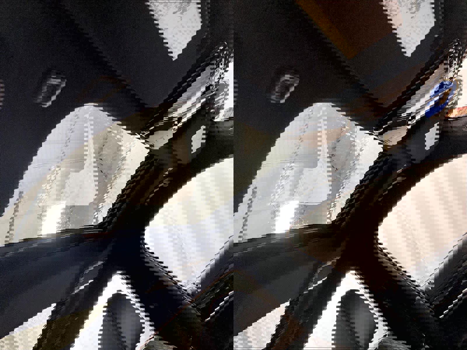 Used 2022 BMW 750i xDrive w/ Autobahn Package image 22