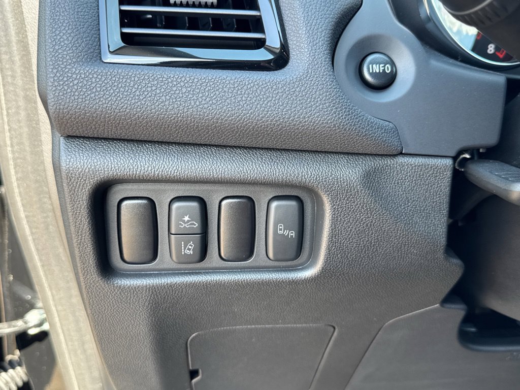 New 2027 Mitsubishi Outlander Sport SE FWD image 16