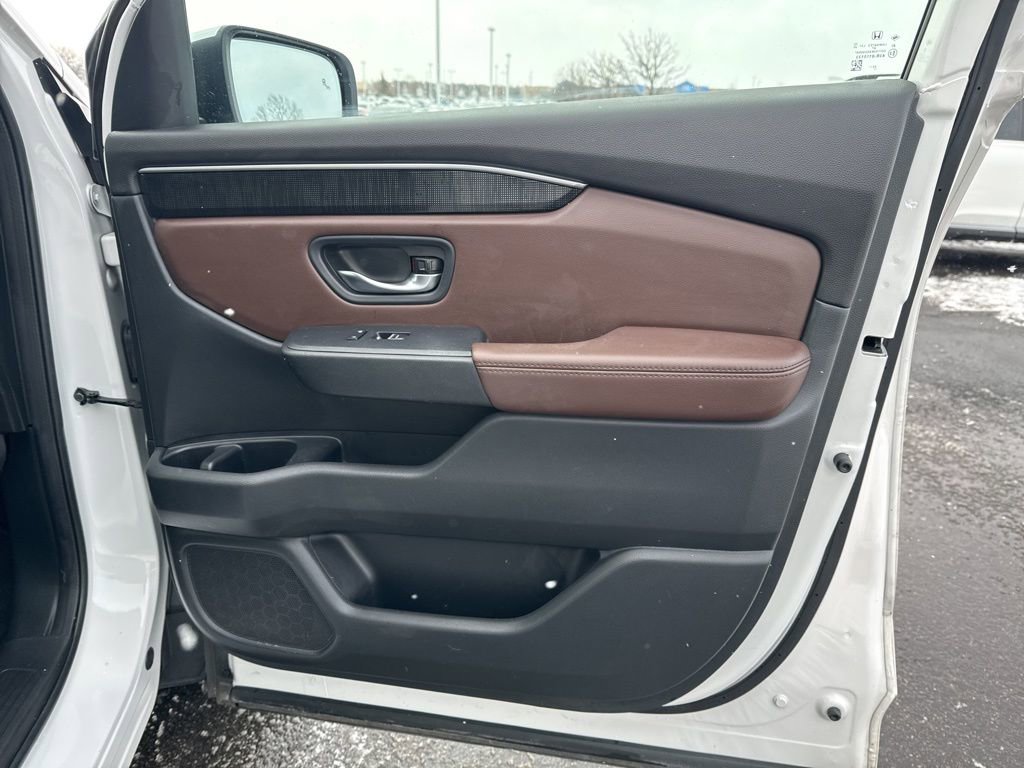Used 2024 Honda Pilot Elite image 43