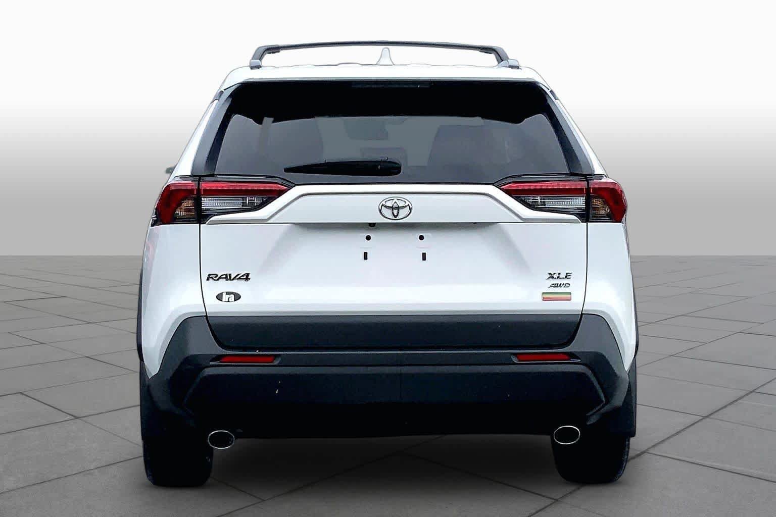 Used 2023 Toyota RAV4 XLE w/ Convenience Package AWD/4WD image 5