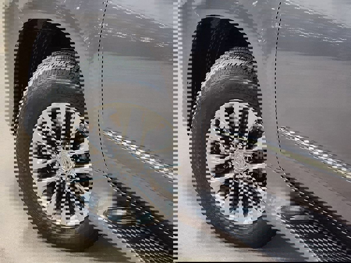 Used 2017 Lexus GX 460 Luxury w/ Preferred Accessory Package image 22