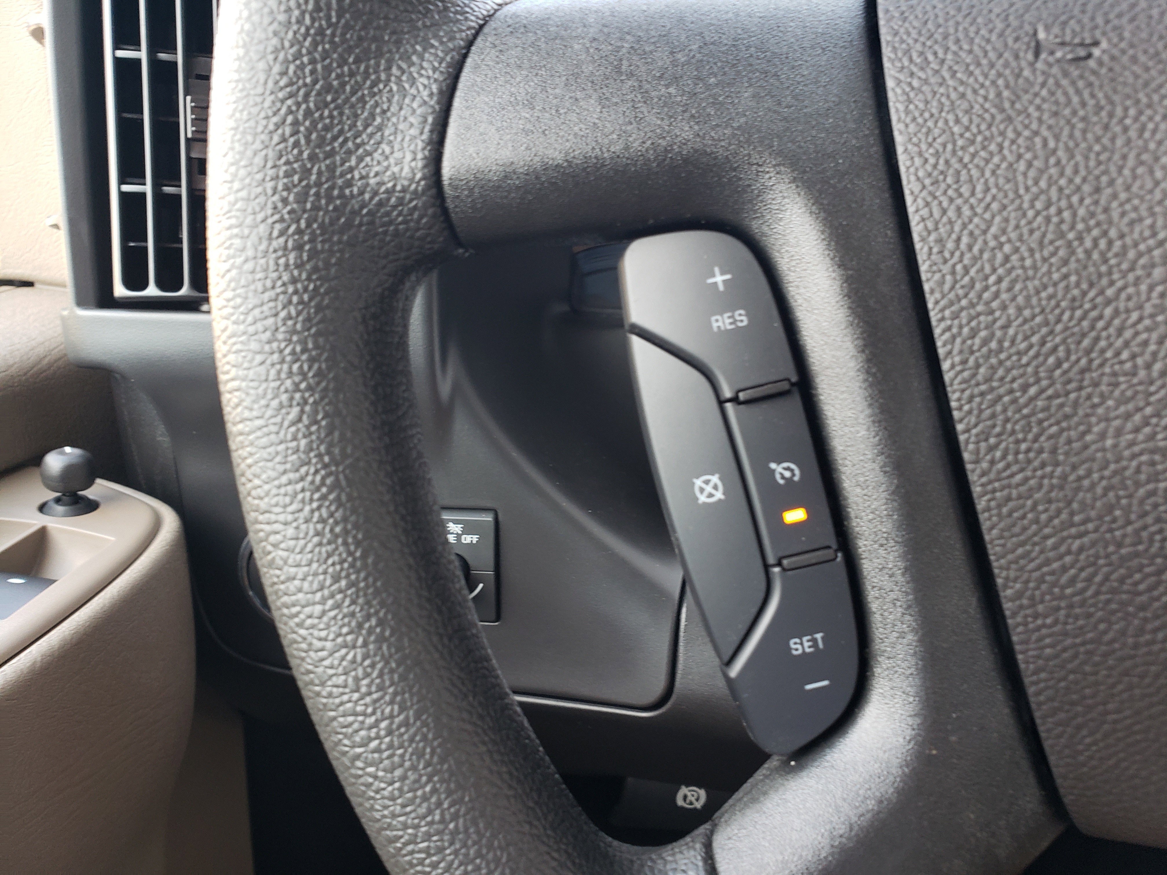 New 2025 Chevrolet Express 2500 w/ Driver Convenience Package image 15