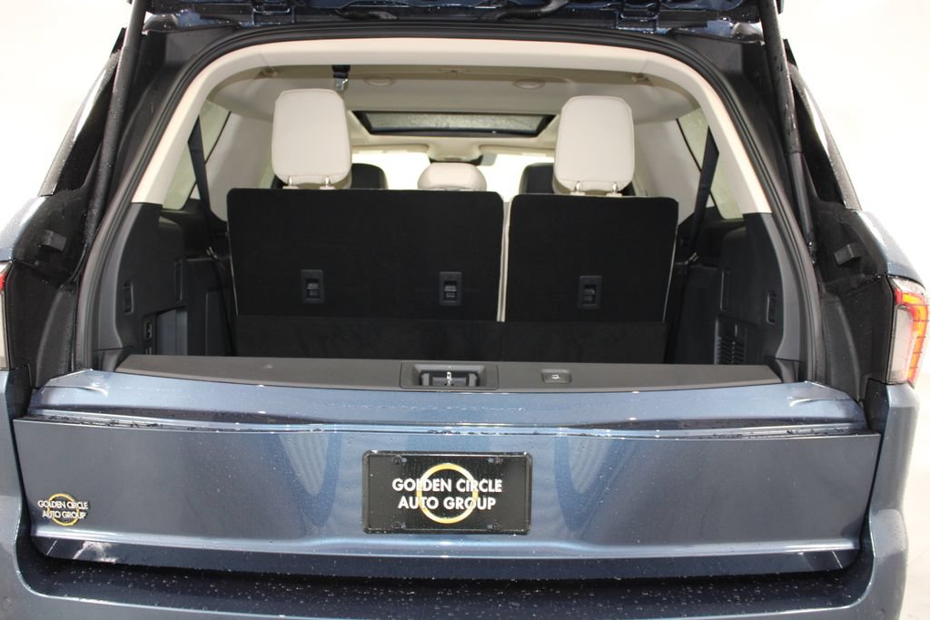 New 2027 Lincoln Navigator L Reserve RWD image 15