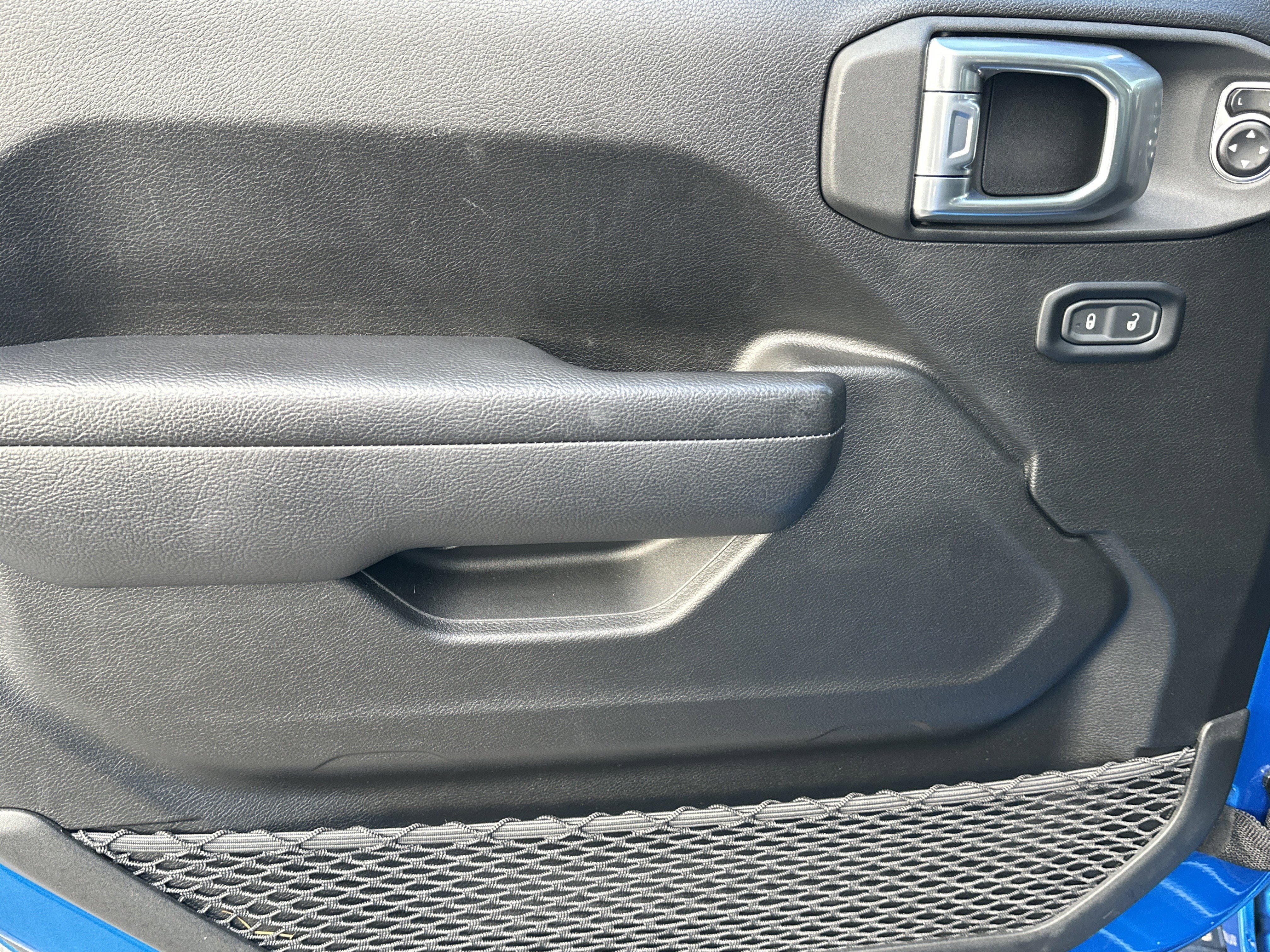 Used 2024 Jeep Gladiator Sport image 10