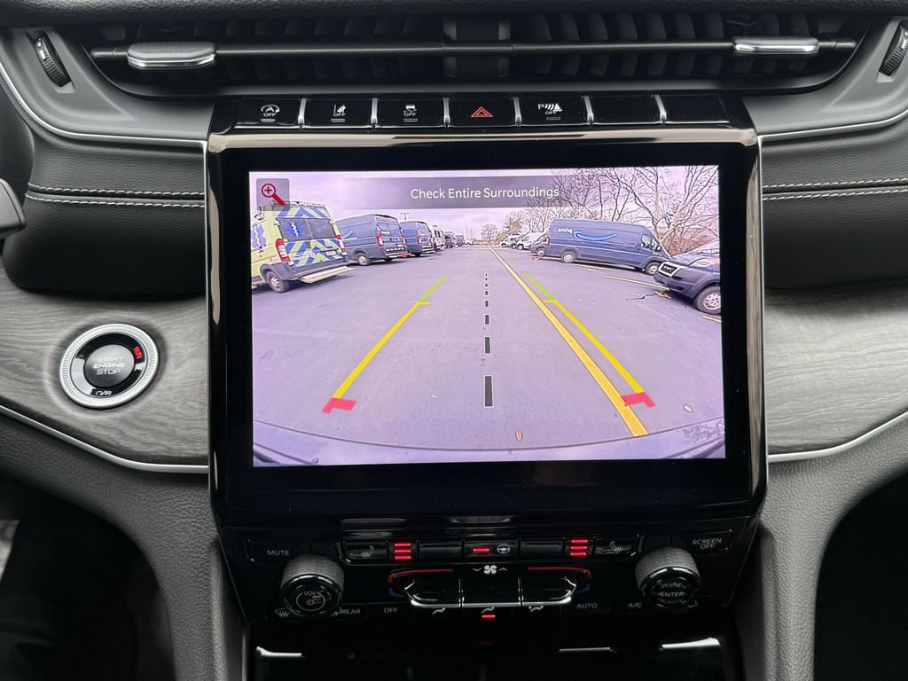 Used 2024 Jeep Grand Cherokee Limited w/ Trailer Tow Package image 23