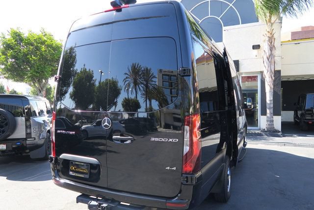 Used 2020 Mercedes-Benz Sprinter 3500 image 8