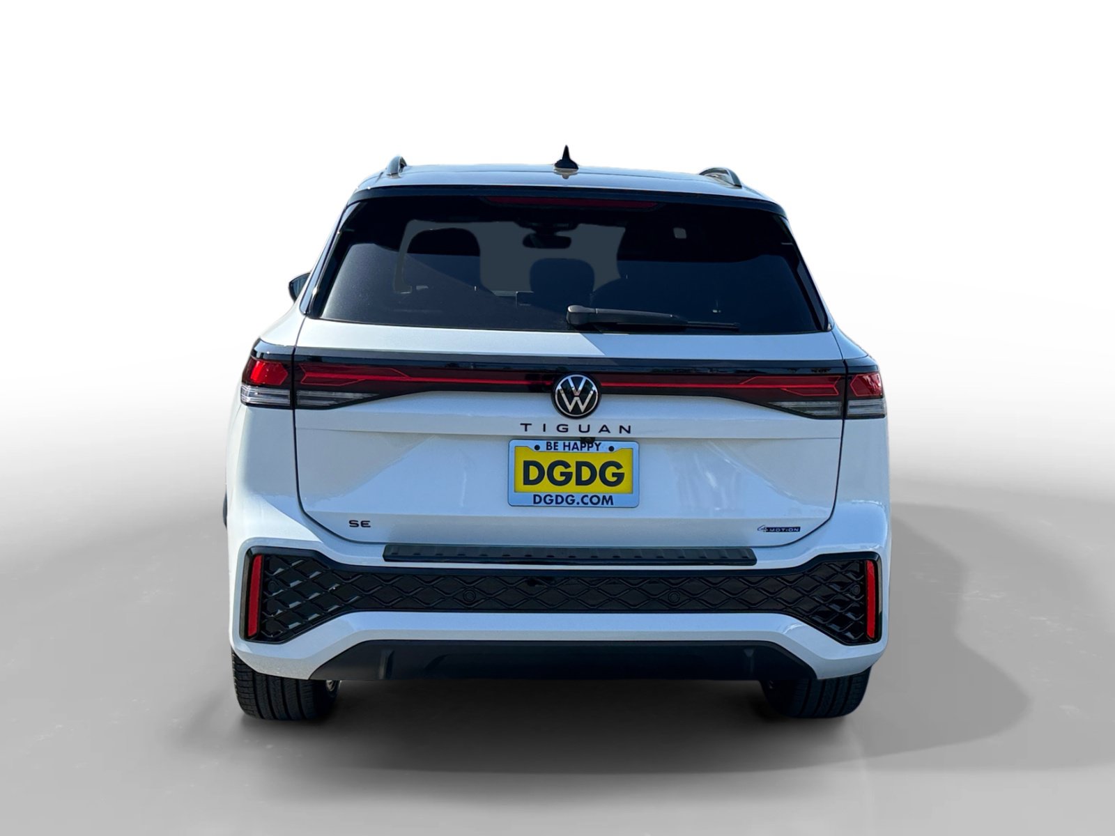 New 2026 Volkswagen Tiguan SE R-Line AWD/4WD image 4