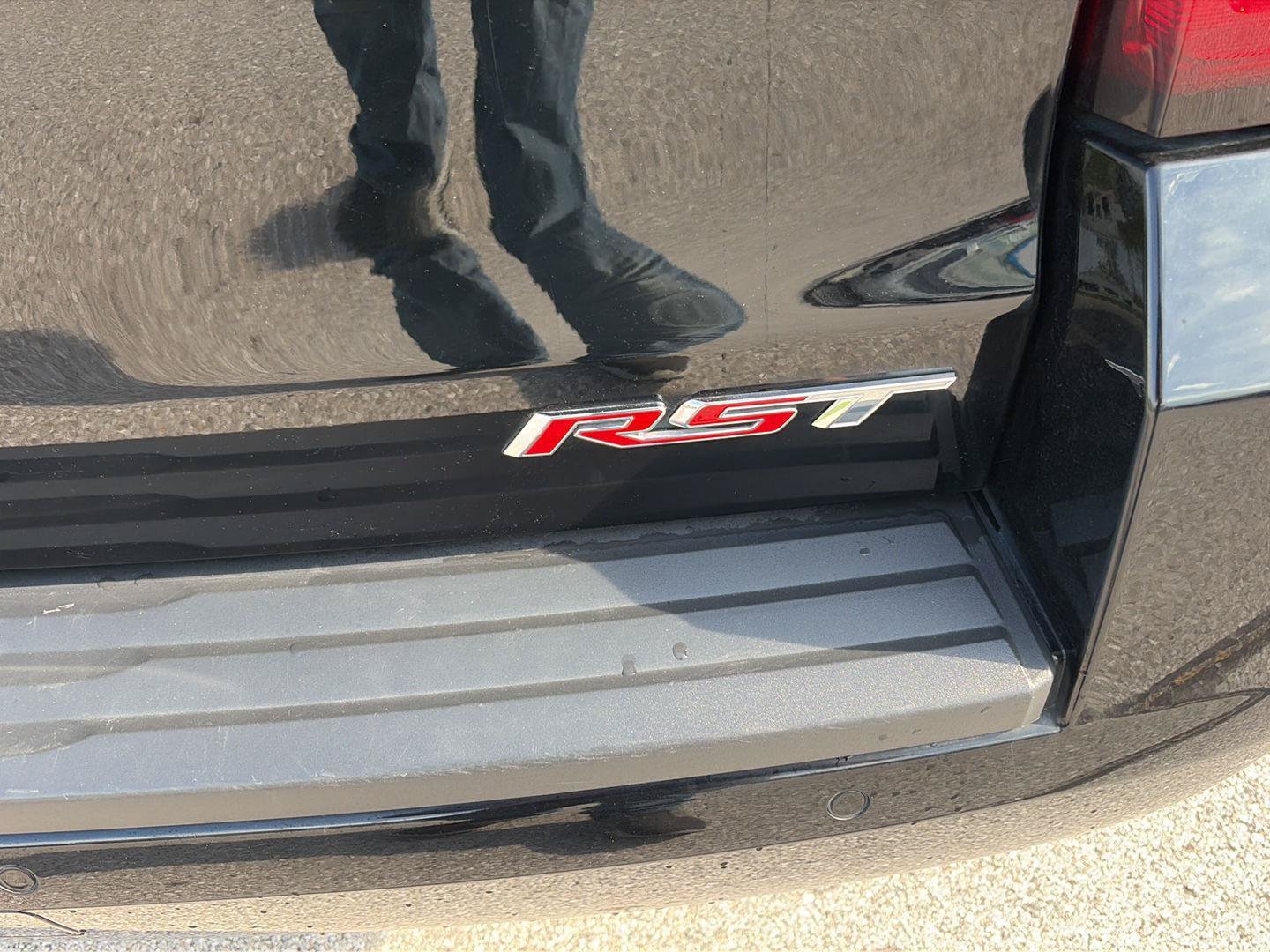 Used 2019 Chevrolet Suburban Premier AWD/4WD image 5