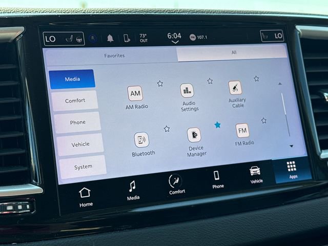 Used 2023 Chrysler Pacifica Touring-L image 19