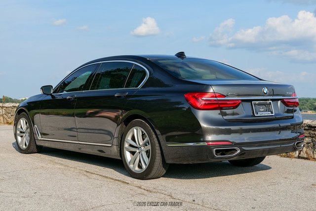 Used 2019 BMW 750i xDrive w/ Executive Package AWD/4WD image 6