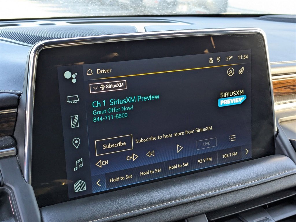 Used 2023 Chevrolet Suburban Premier image 25