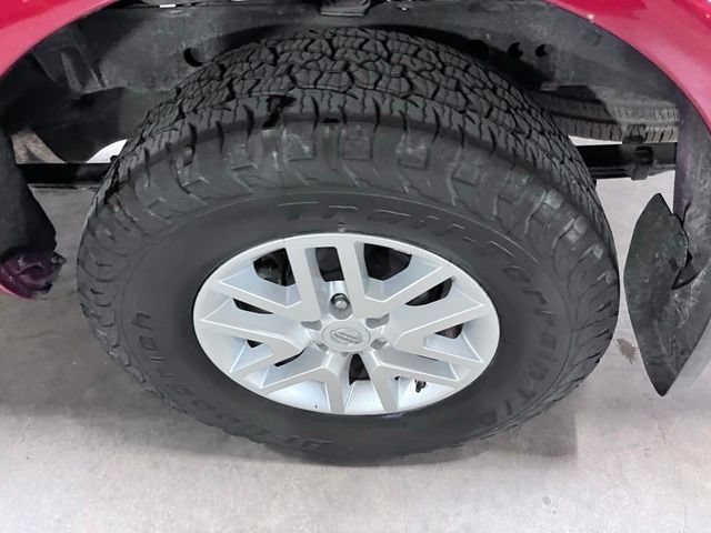 Used 2017 Nissan Frontier SV w/ SV Value Truck Package RWD image 9